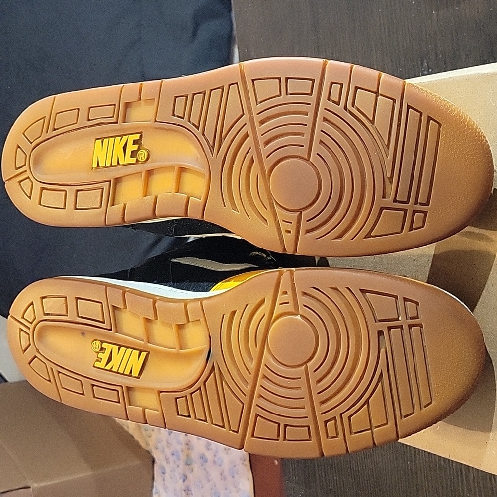 Nike Air Force II Rare "Black Yellow Gum" (2009) Mens 11.5 EUC - Picture 9 of 12